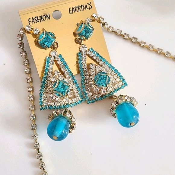 Fashion Earrings NWOT - Picture 2 of 11